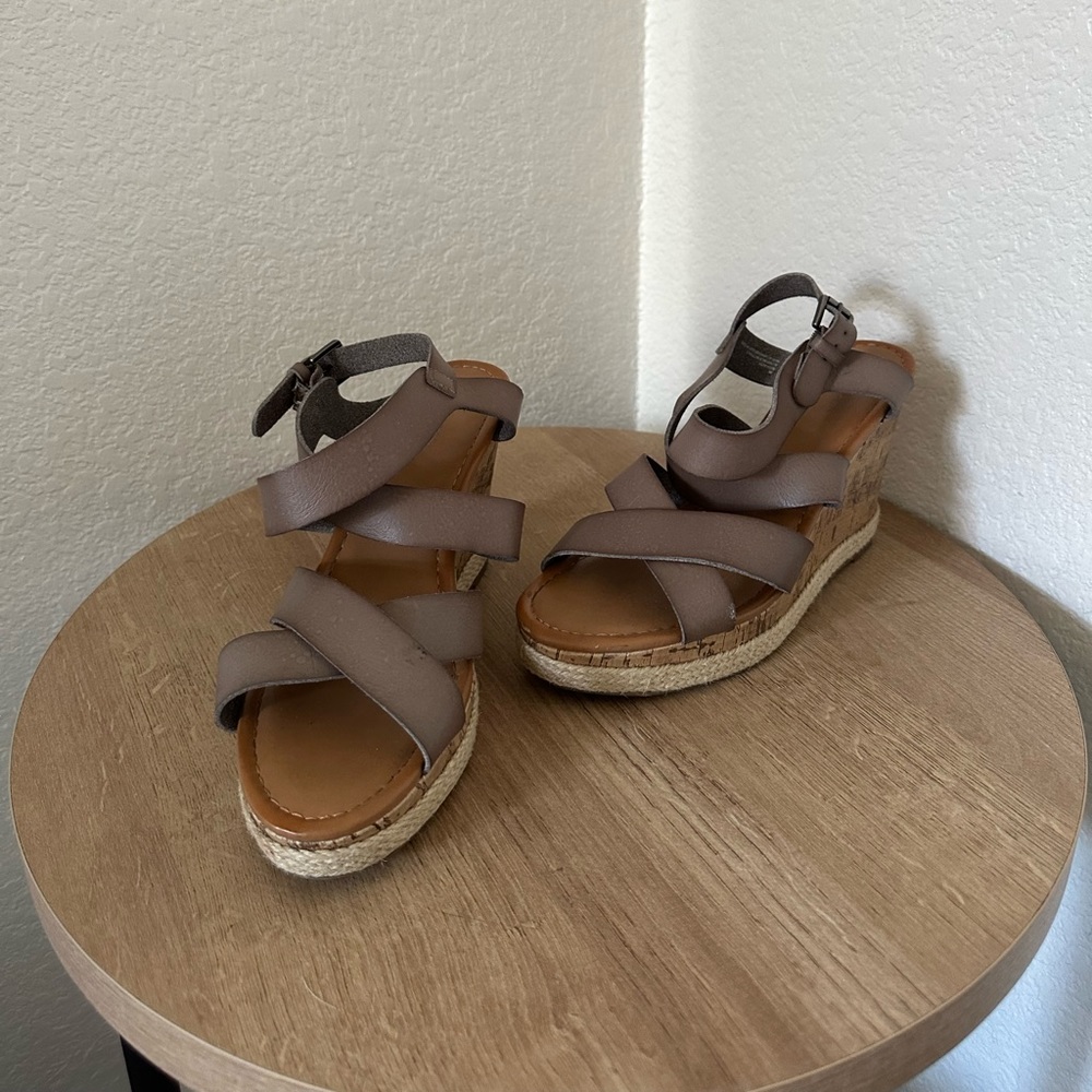 Strappy Grey Wedges
